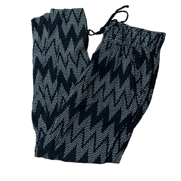 Super Cute |Eye Candy by One Step‎ Up | Black & White Joggers/Pants | Size Small - Picture 3 of 5